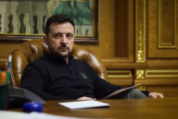 Zelensky on Kursk front: Russians attempting to encircle Ukrainian forces, but command aware of the plans