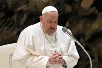 Pope calls for prayer for peace in Ukraine