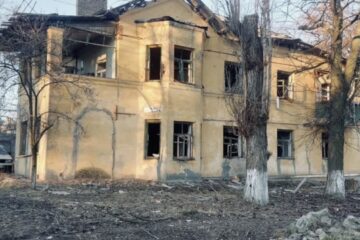 Russian forces shell 31 settlements in Kherson region, leaving two dead