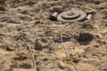 Poland, Baltic States pulling from anti-personnel landmines convention