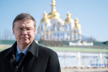 Unstable peace would help Russia prepare for another attack, not only on Ukraine – Dombrovskis