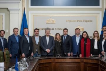 EU Commissioner Dombrovskis meets with leaders of Ukrainian parliamentary factions