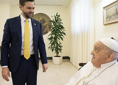 Russian propaganda spreads fake story about Pope Francis and J.D. Vance criticizing Zelensky