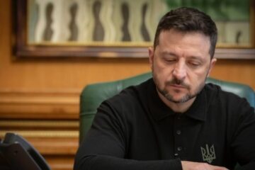 Zelensky discusses sanctions against Russia, air defense for Ukraine with Carney