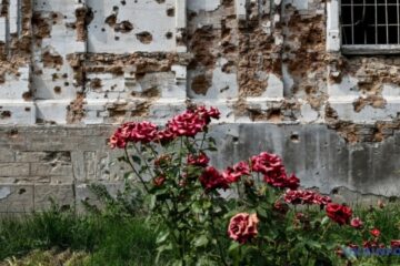 House, storage facility destroyed in Donetsk region following Russian shelling