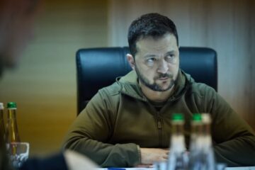 Zelensky holds Staff meeting to discuss Ukraine’s missile program