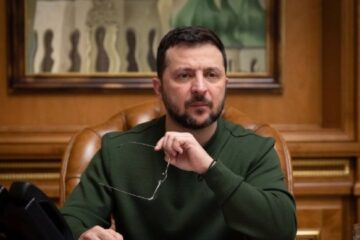 Readiness to respond to Russian attacks and weapons production: Zelensky holds meeting with military