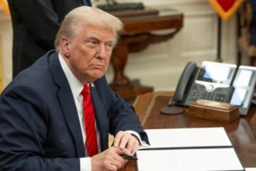 Trump calls for 30-day unconditional ceasefire following phone call with Zelensky