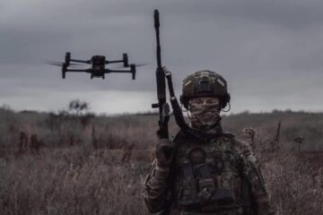 Ukraine’s border guards engage Russian assault troops, post raw footage