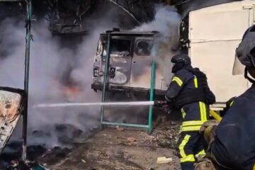 Six fires extinguished following enemy attacks in Kherson region