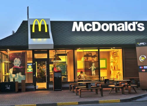 Double Russian fake: ‘Ukrainian’ tried to set fire to McDonald’s office in Chicago over company’s ‘return to Russia’