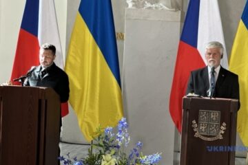 Zelensky announces creation of Ukrainian-Czech F-16 school