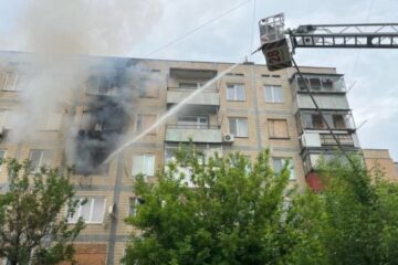 Russian army attacks Nikopol district 30 times in one day using artillery and drones