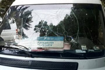 Humanitarian mission buses damaged in Kharkiv region as result of Russian strike