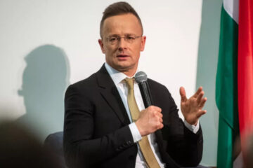 Hungary expels two Ukrainian diplomats over espionage claims