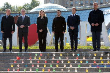 President Zelensky, First Lady, European leaders honor fallen warriors in Kyiv