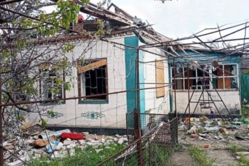 Two women injured as occupiers strike Zaporizhzhia region 494 times in past day