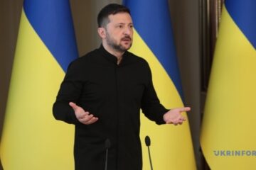 Zelensky sees signs of possible Russian de-escalation after air attacks drop