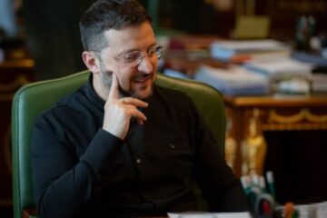 Zelensky invites newly elected Romania’s President to visit Ukraine