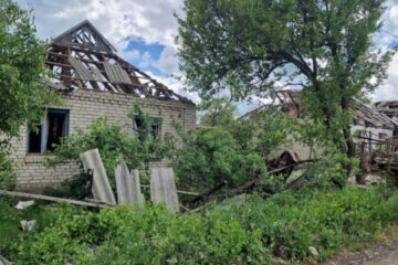 Russians shell Donetsk region, killing one civilian, injuring five others