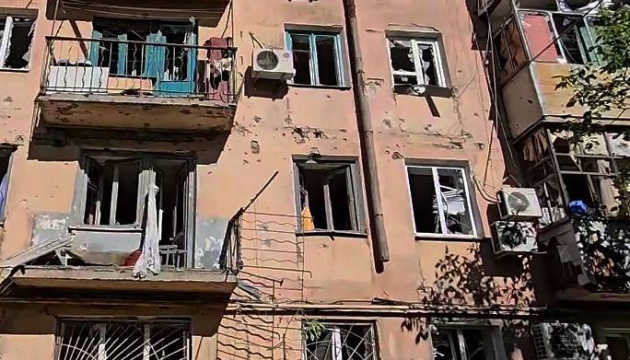 Injury toll in Russian strike on Kherson rises to 10