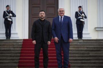 Zelensky meets with Steinmeier