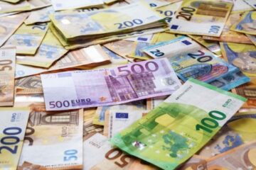 Ukraine receives additional EUR 1B from EU using frozen Russian assets