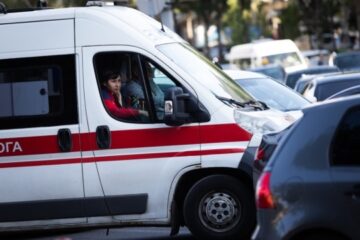 Russian airstrike kills one, injures five in Kharkiv