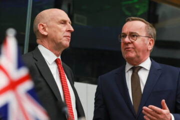 Long-term targeted aid to Ukraine more important than “budget shares” – Healey, Pistorius
