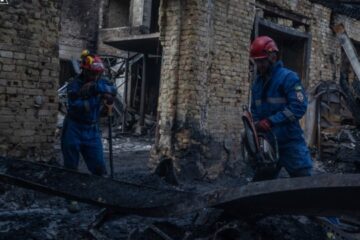 Construction structures dismantled at Russian strike site in Kyiv