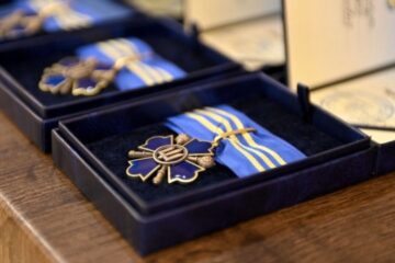 CinC Syrskyi awards Cross of Merit to warriors credited with destroying enemy personnel, equipment, weapons