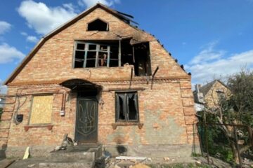 One killed as Russians unleash 20 strikes on Nikopol district