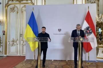 Austrian President calls on Russia to end war against Ukraine, start serious talks