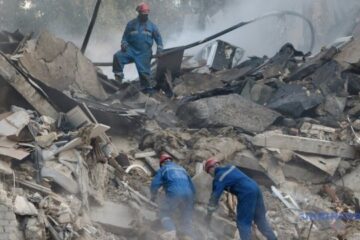 At least 14 dead, 55 injured in Russian air raid against Kyiv