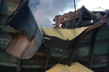 Russian attack damages railcars carrying grain — Ukrzaliznytsia