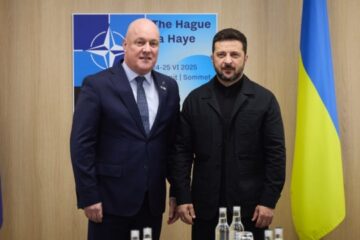 Ukraine, New Zealand discuss investment in military equipment production