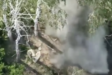 Border guards hit Russian artillery systems, vehicles in Vovchansk area