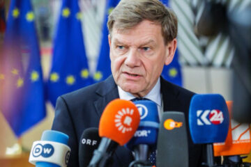 Germany’s Foreign Minister arrives in Kyiv