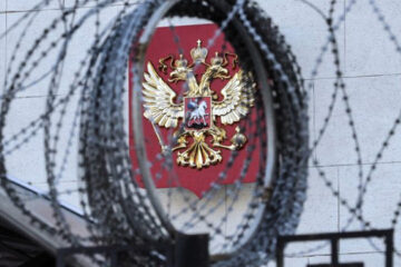 EU extends economic restrictive measures against Russia for six more months