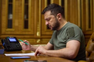 Zelensky expects law on multiple citizenship to be unblocked for immediate signing