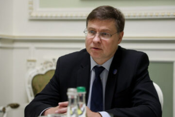 EU’s December tranche to cover funding gap for Ukraine in early 2026 – Dombrovskis