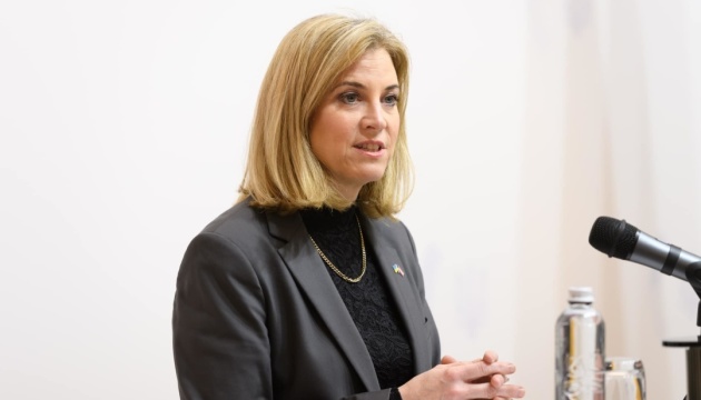 Austrian foreign minister calls for increased pressure on Russia