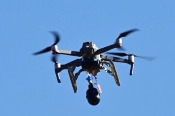 Russian drone strikes car in Kharkiv region, injures married couple