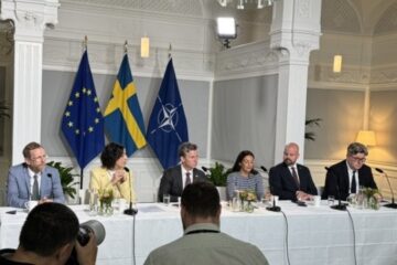 Sweden to provide over USD 150M in aid to Ukraine, including gun barrels, long-range and underwater vehicles