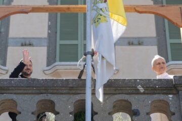 Zelensky: Proposal for leaders’ meeting at Vatican remains open