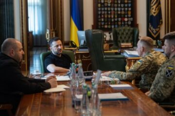 “We are preparing our new long-range strikes”: President holds meeting with military officials