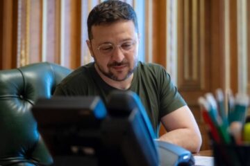 White House confirms Trump and Zelensky discussed possible strikes on Moscow
