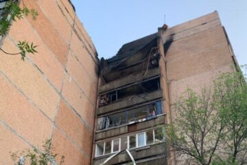 Russian drones hit Kramatorsk at night, damage houses, kindergarten, warehouses