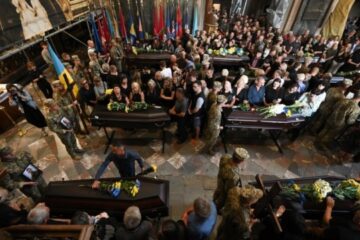 Ukrainian soldiers buried in Lviv after dying in captivity during transfer for exchange