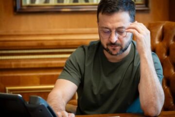 Zelensky awards state honors to 143 foreign nationals